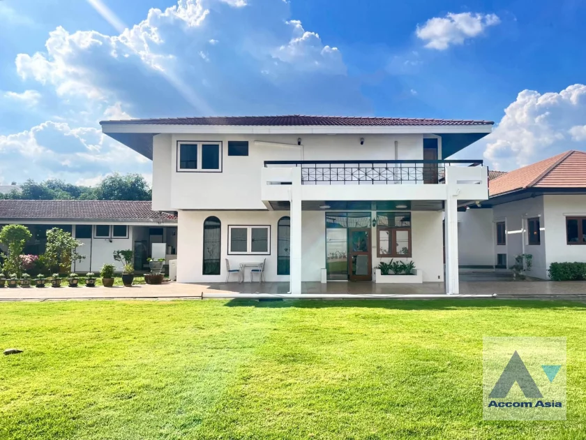 unitGarden, Home Office |  5 Bedrooms  House For Rent & Sale in Bang Na, Bangkok  near BTS Udomsuk (AA46923)