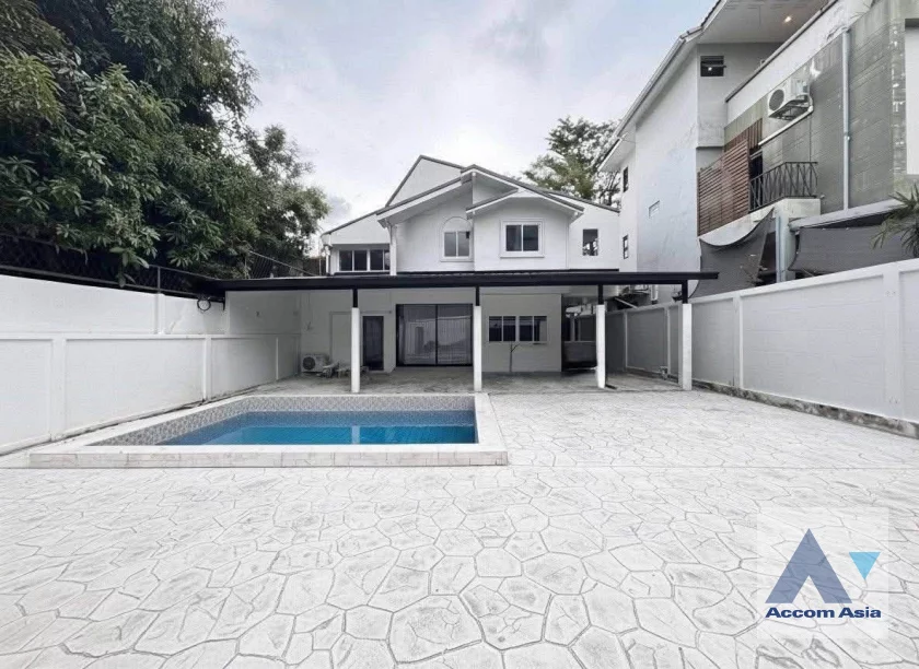 unitHome Office, Fully Furnished |  5 Bedrooms  House For Rent & Sale in Ratchadaphisek, Bangkok  near MRT Sutthisan (AA46926)
