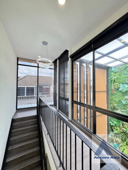 6  3 br House For Rent in Sukhumvit ,Bangkok BTS Bang Chak AA46929