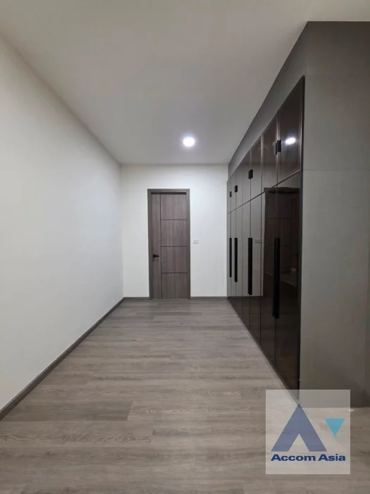 8  3 br House For Rent in Sukhumvit ,Bangkok BTS Bang Chak AA46929