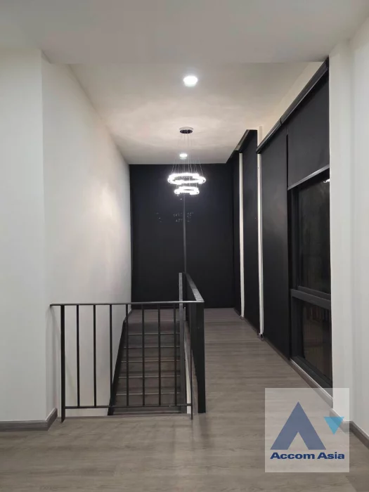 9  3 br House For Rent in Sukhumvit ,Bangkok BTS Bang Chak AA46929
