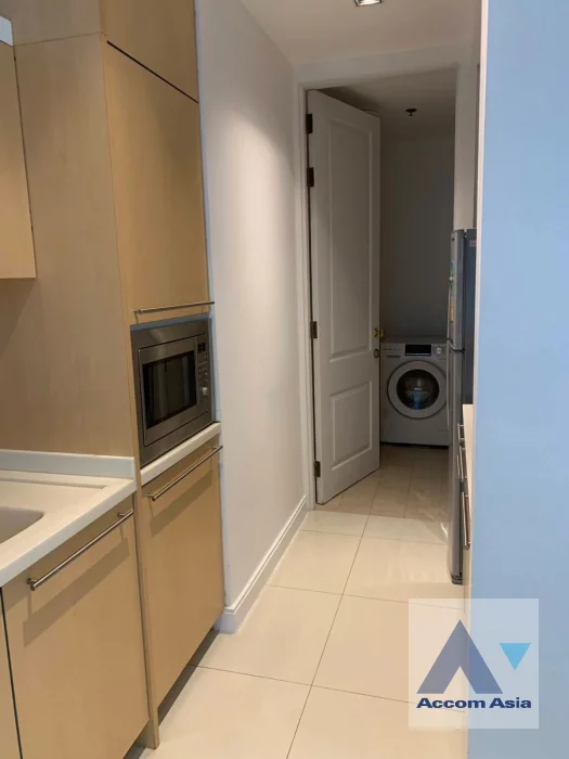 6  2 br Condominium For Sale in Ploenchit ,Bangkok BTS Ploenchit at Athenee Residence AA46940