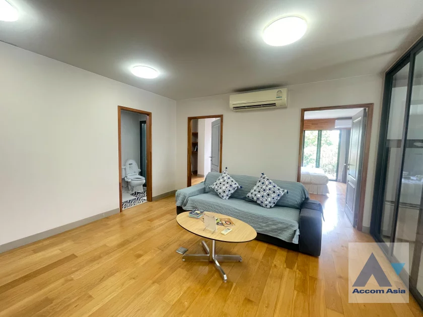 unit 2 Bedrooms  Apartment For Rent in Sukhumvit, Bangkok  near BTS Phrom Phong (AA46944)