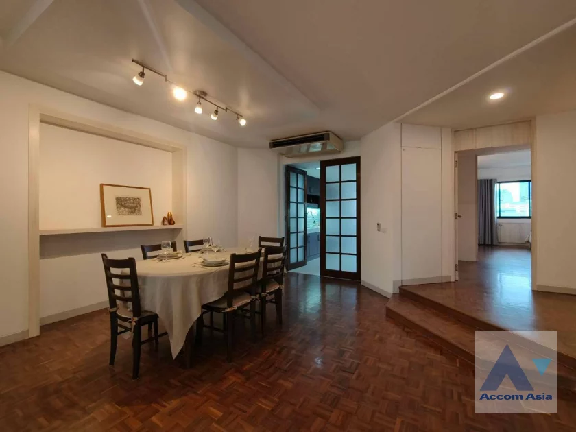 10  2 br Apartment for rent and sale in Sukhumvit ,Bangkok BTS Thong Lo at classically furnished apartment AA46947