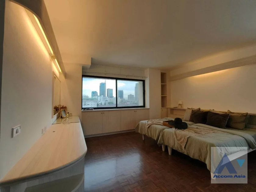 16  2 br Apartment for rent and sale in Sukhumvit ,Bangkok BTS Thong Lo at classically furnished apartment AA46947