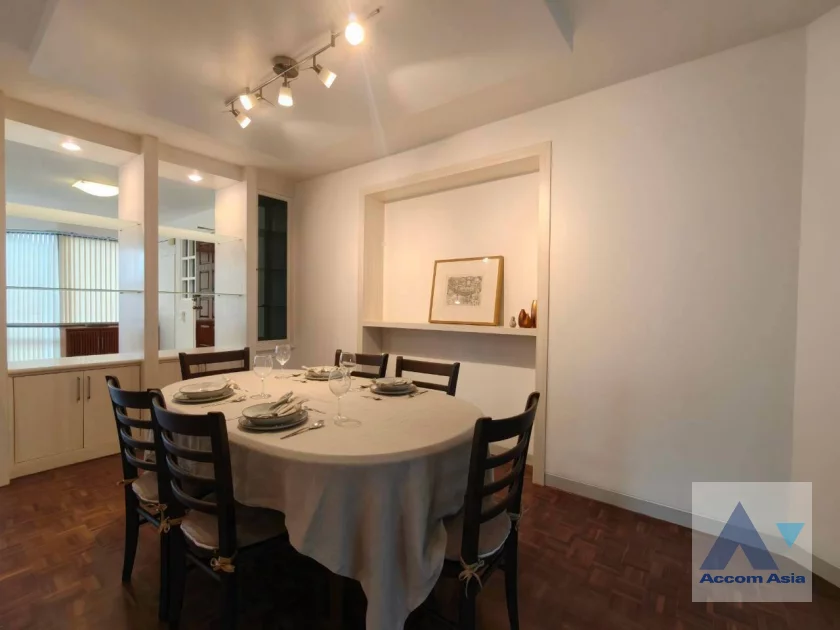 9  2 br Apartment for rent and sale in Sukhumvit ,Bangkok BTS Thong Lo at classically furnished apartment AA46947