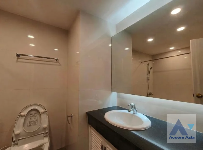 26  2 br Apartment for rent and sale in Sukhumvit ,Bangkok BTS Thong Lo at classically furnished apartment AA46947