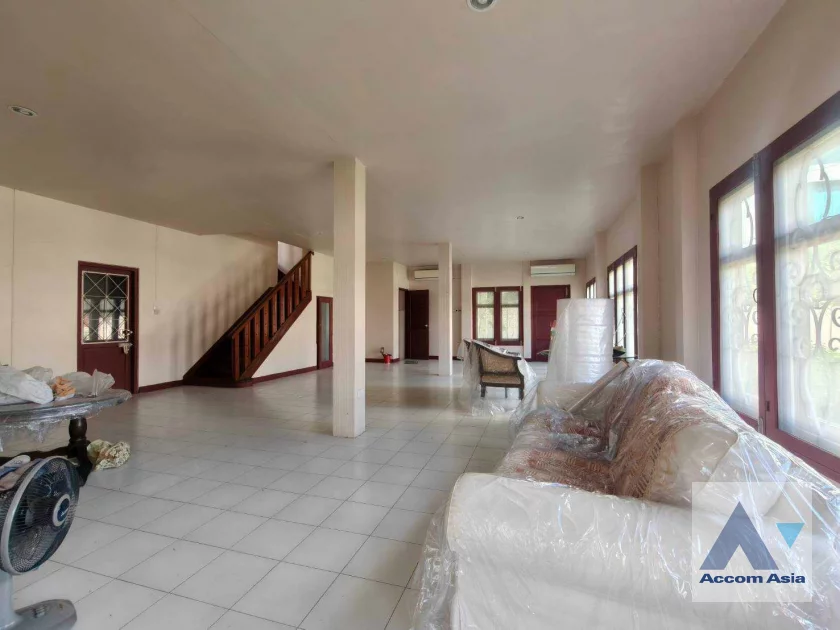 5  3 br House For Rent in Sukhumvit ,Bangkok BTS Phrom Phong AA46961