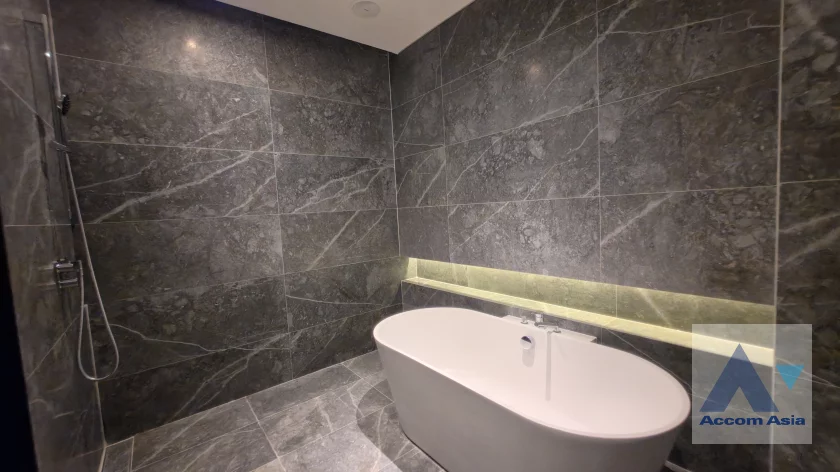 14  2 br Condominium For Rent in Charoen Nakhon ,Bangkok BTS Krung Thon Buri at Banyan Tree Residences Riverside AA46971