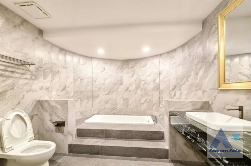9  4 br Condominium For Rent in Sukhumvit ,Bangkok BTS Phrom Phong at Le Raffine Sukhumvit 24 AA46975