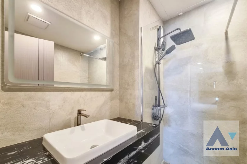 12  4 br Condominium For Rent in Sukhumvit ,Bangkok BTS Phrom Phong at Le Raffine Sukhumvit 24 AA46975