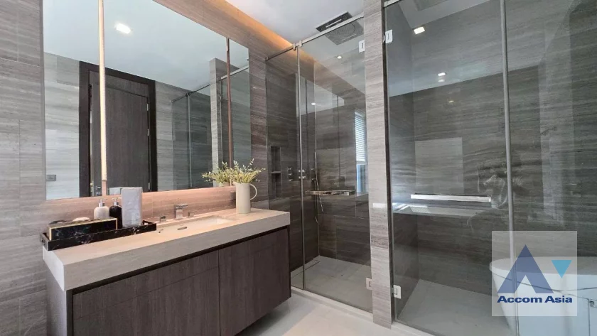 17  3 br Condominium For Rent in Sukhumvit ,Bangkok BTS Nana at Q1 Sukhumvit AA46977