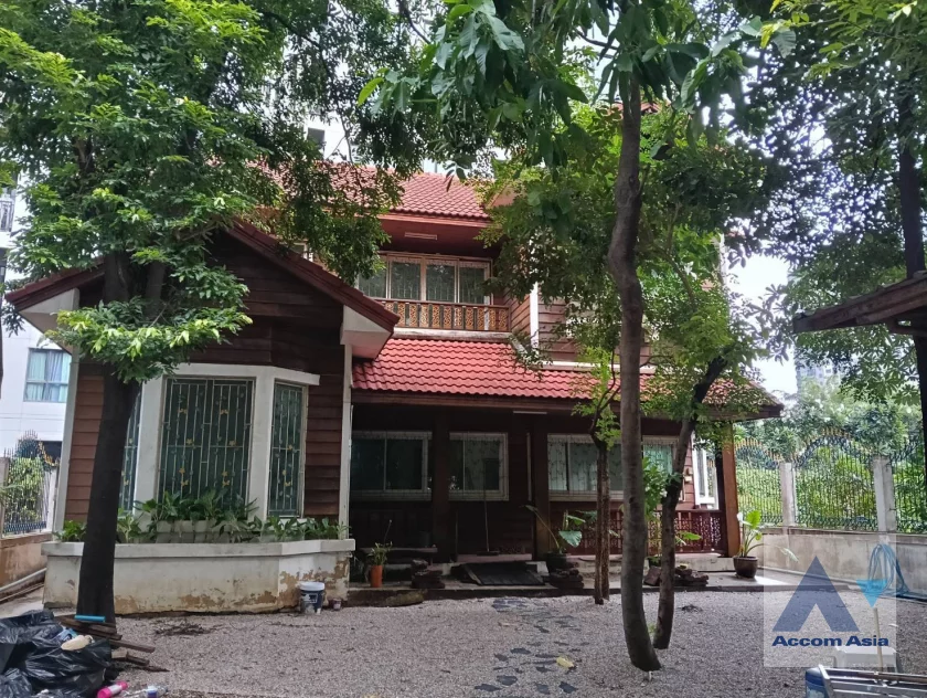 House For Rent & Sale in Sukhumvit, Bangkok Code AA46986