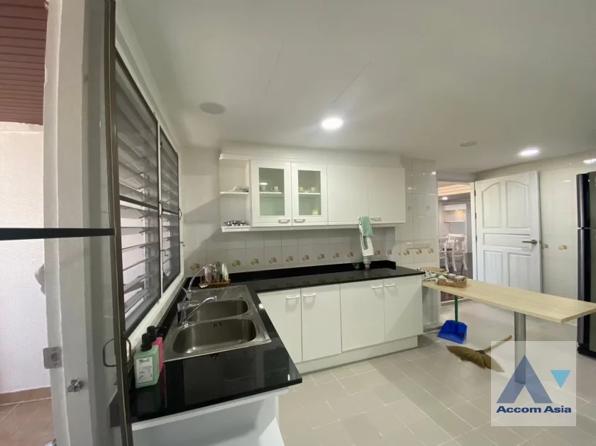 4  3 br Apartment for rent and sale in Sukhumvit ,Bangkok BTS Thong Lo at Suite For Family AA47048