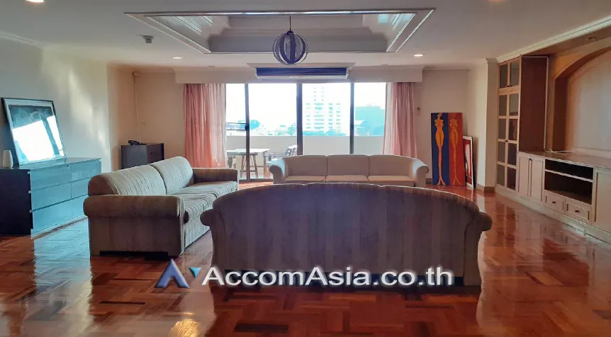 Pet friendly |  Oriental Tower Condominium  3 Bedroom for Rent BTS Ekkamai in Sukhumvit Bangkok