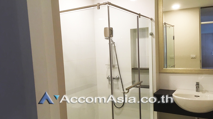 8  2 br Apartment For Rent in Sathorn ,Bangkok BTS Chong Nonsi at Cozy Low-Rise Apartment in a Premium Compound 1000203