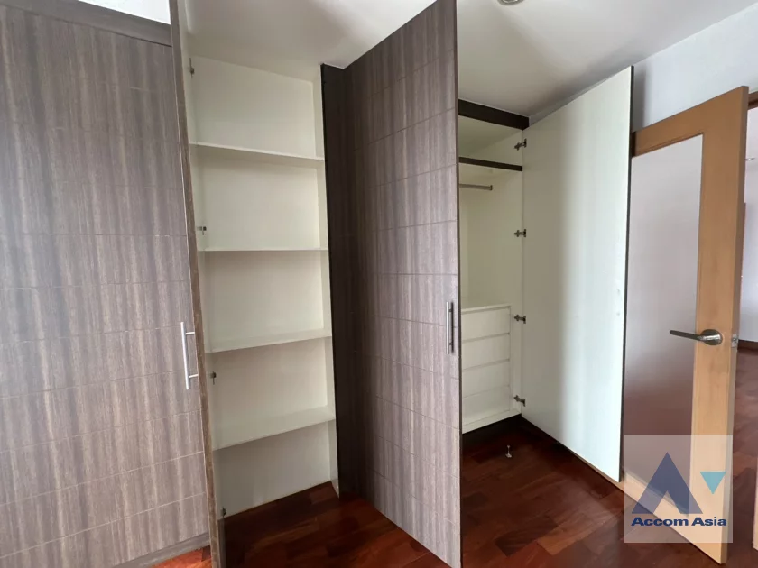 32  4 br Apartment For Rent in Sukhumvit ,Bangkok BTS Phrom Phong at The Contemporary style 16591