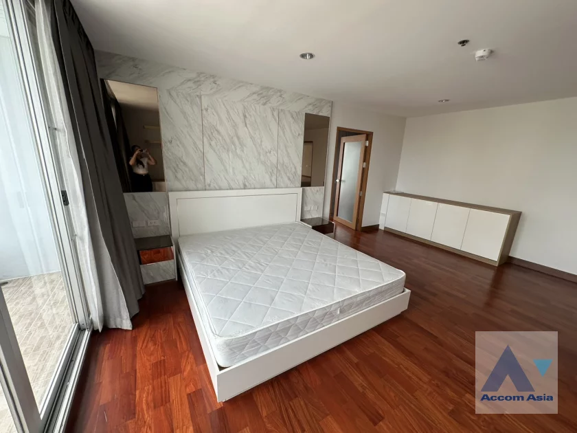 40  4 br Apartment For Rent in Sukhumvit ,Bangkok BTS Phrom Phong at The Contemporary style 16591