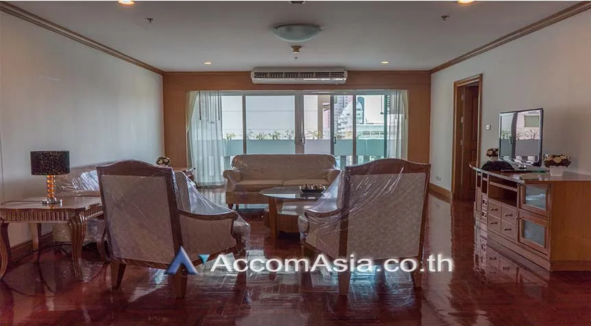 unit 4 Bedrooms  Apartment For Rent in Sukhumvit, Bangkok  near MRT Sukhumvit - BTS Asok (1004901)