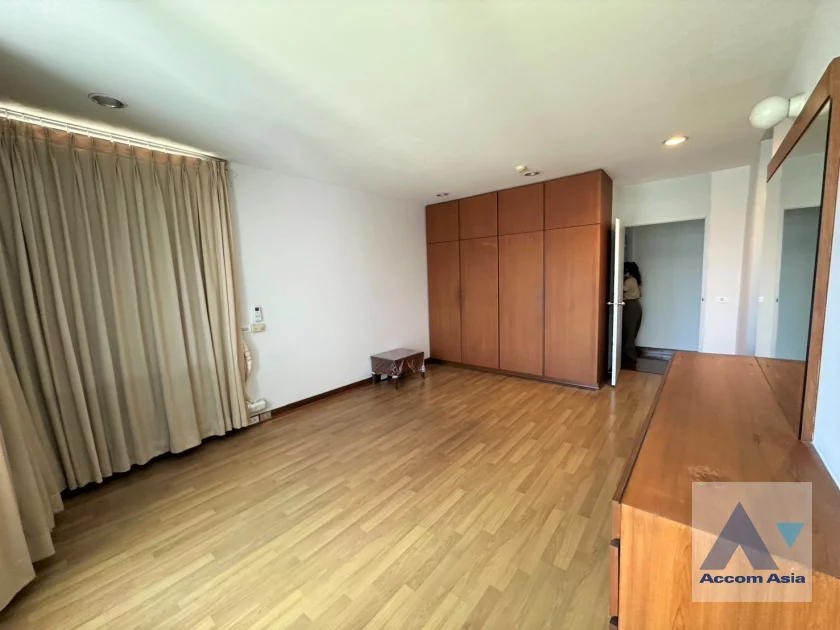 13  2 br Condominium for rent and sale in Sathorn ,Bangkok MRT Khlong Toei at Baan Yen Akard 2026803