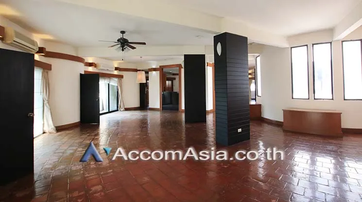  1  4 br Apartment For Rent in Ploenchit ,Bangkok BTS Ploenchit at Set among tropical atmosphere 1005204