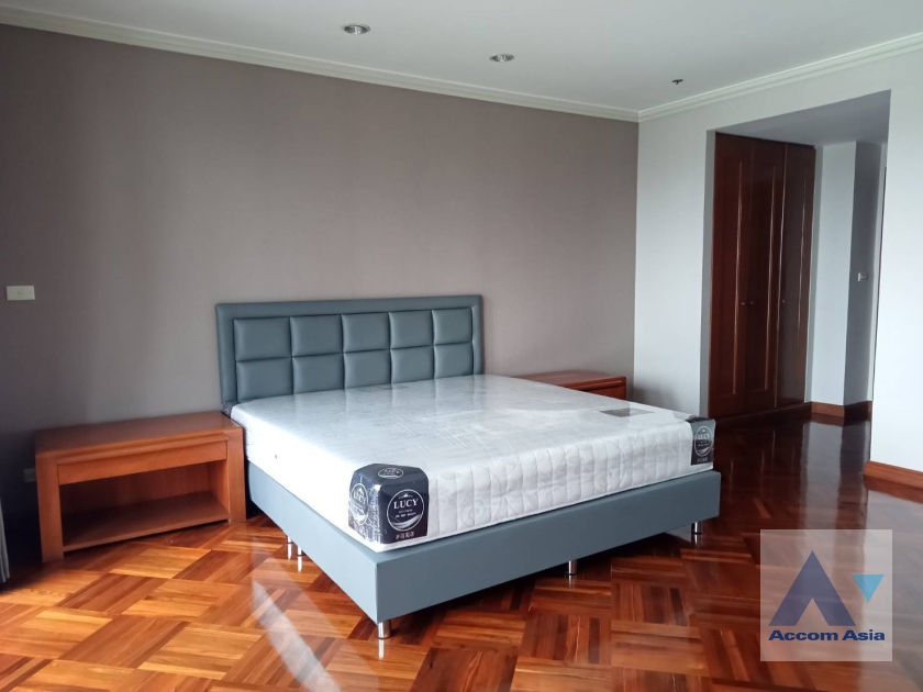 5  2 br Apartment For Rent in Sukhumvit ,Bangkok BTS Ekkamai at Panoramic view on balcony 16910
