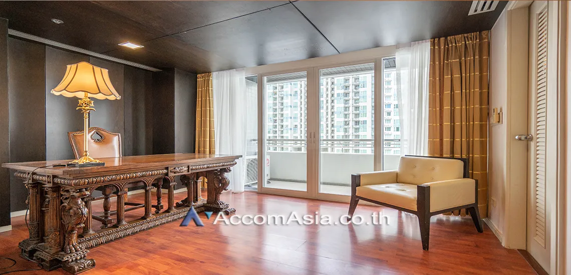 unit 2 Bedrooms  Apartment For Rent in Sukhumvit, Bangkok  near BTS Thong Lo (1005301)