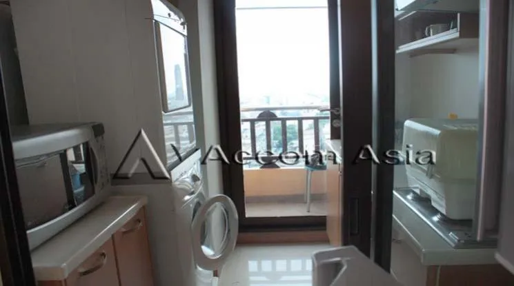 unit 2 Bedrooms  Condominium For Rent in Sathorn, Bangkok  near BTS Chong Nonsi - MRT Lumphini (26974)