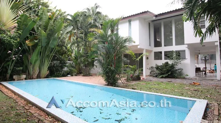 unitPrivate Swimming Pool, Pet friendly |  4 Bedrooms  House For Rent & Sale in Sukhumvit, Bangkok  near BTS Ekkamai (10002901)