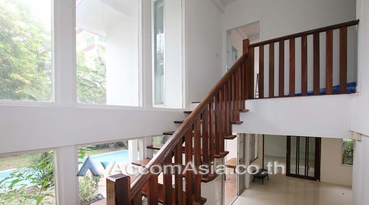 7  4 br House for rent and sale in Sukhumvit ,Bangkok BTS Ekkamai 10002901