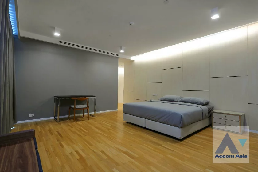 10  3 br Apartment For Rent in Sukhumvit ,Bangkok BTS Phrom Phong at High-Rise Serviced Apartment Near The Em District 27006