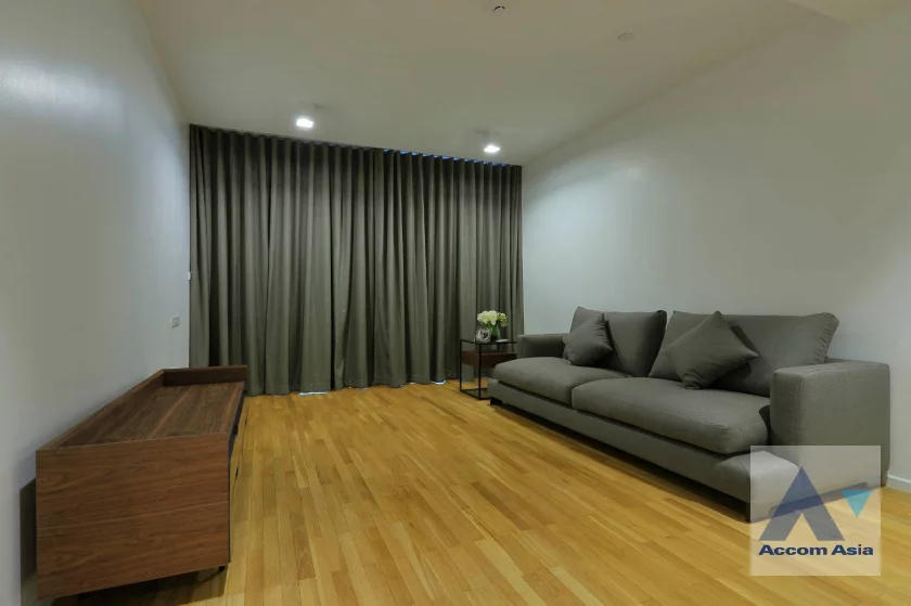 6  3 br Apartment For Rent in Sukhumvit ,Bangkok BTS Phrom Phong at High-Rise Serviced Apartment Near The Em District 27006