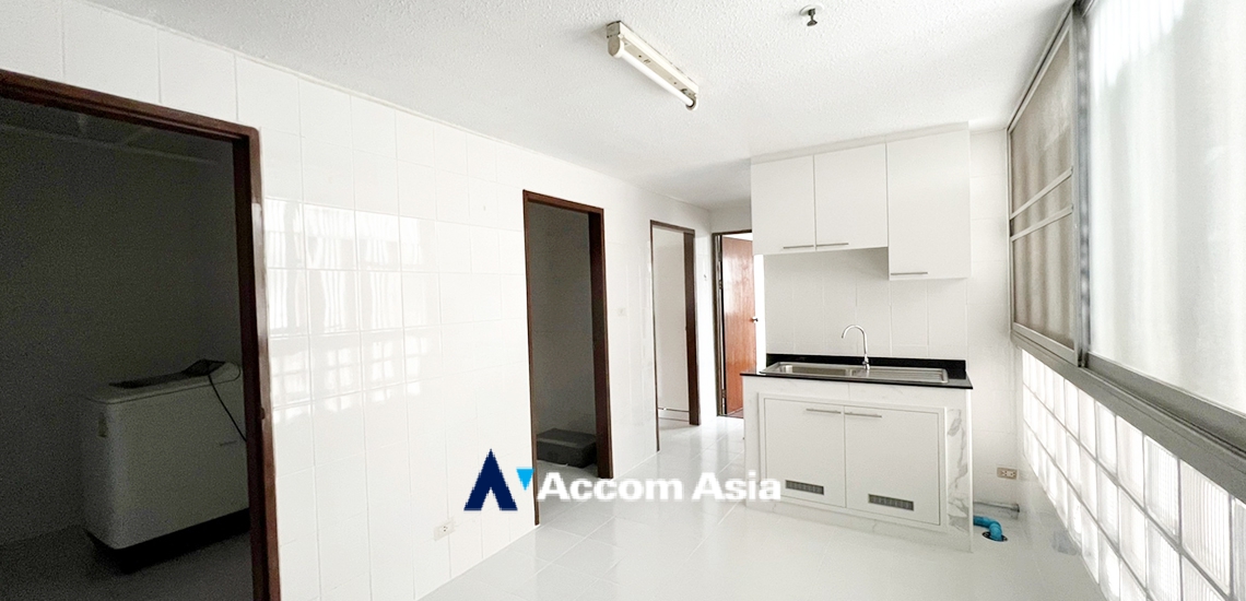 9  3 br Condominium for rent and sale in Sathorn ,Bangkok BTS Sala Daeng - MRT Lumphini at Sathorn Park Place 27038