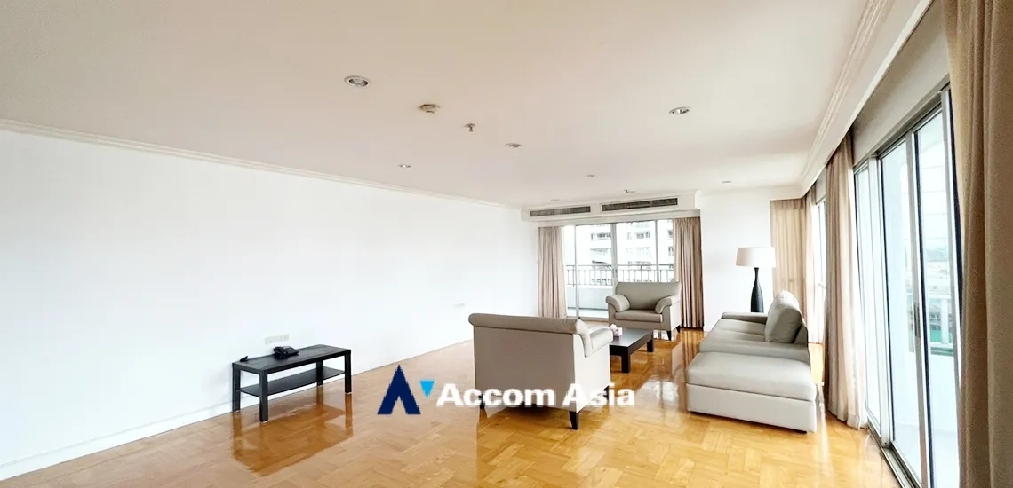 unit 3 Bedrooms  Condominium For Rent & Sale in Sathorn, Bangkok  near BTS Sala Daeng - MRT Lumphini (27038)