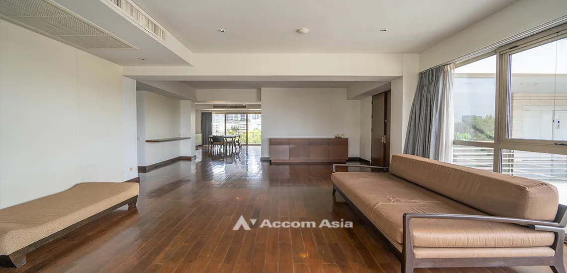 unitPet friendly |  3 Bedrooms  Apartment For Rent in Ploenchit, Bangkok  near MRT Lumphini - BTS Ploenchit (17466)