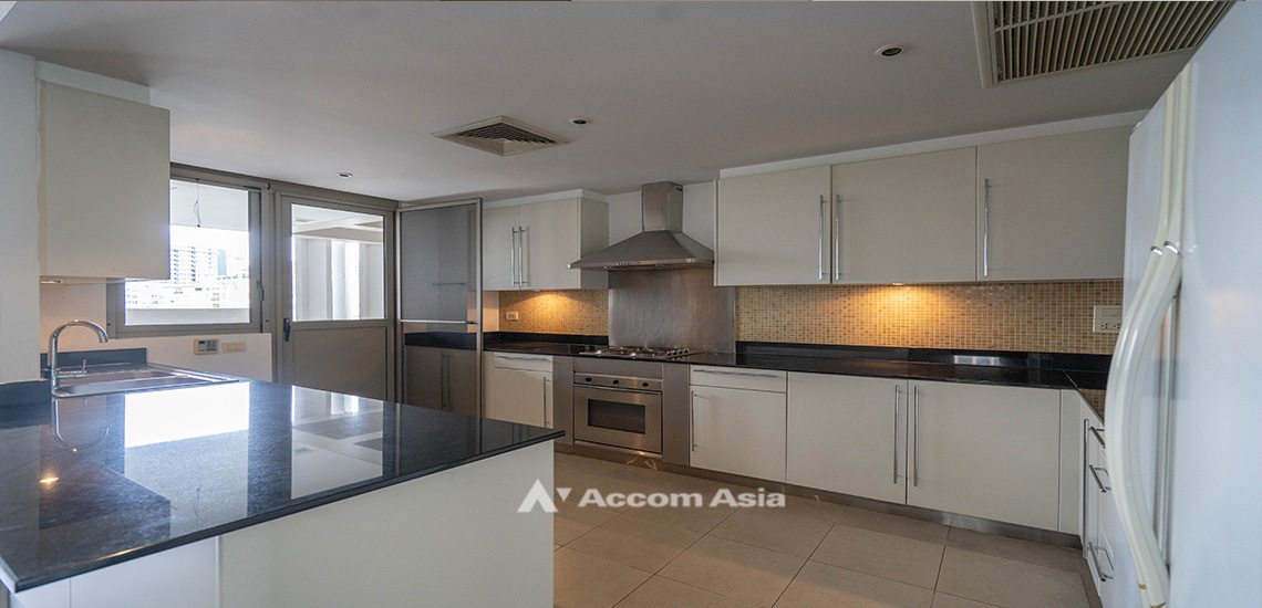 5  3 br Apartment For Rent in Ploenchit ,Bangkok MRT Lumphini - BTS Ploenchit at Modern Retro - 2 Units / floor 17466
