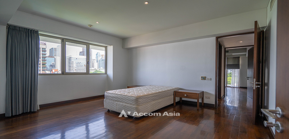 8  3 br Apartment For Rent in Ploenchit ,Bangkok MRT Lumphini - BTS Ploenchit at Modern Retro - 2 Units / floor 17466