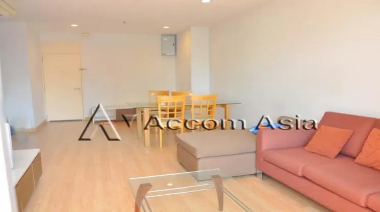 unit 2 Bedrooms  Condominium For Rent & Sale in Silom, Bangkok  near MRT Silom - BTS Sala Daeng (27536)