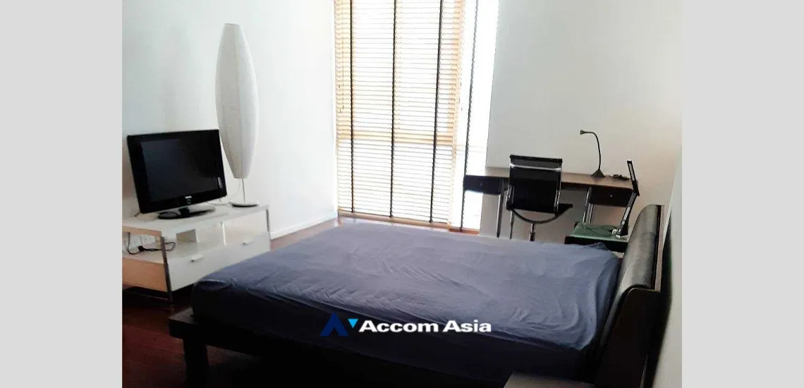 8  2 br Condominium For Rent in Silom ,Bangkok BTS Sala Daeng - MRT Silom at The Legend Saladaeng 27581