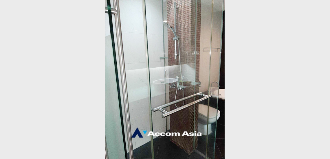 10  2 br Condominium For Rent in Silom ,Bangkok BTS Sala Daeng - MRT Silom at The Legend Saladaeng 27581