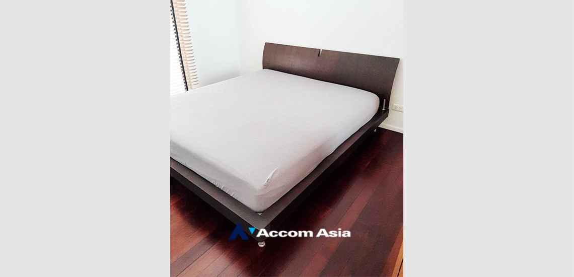 7  2 br Condominium For Rent in Silom ,Bangkok BTS Sala Daeng - MRT Silom at The Legend Saladaeng 27581