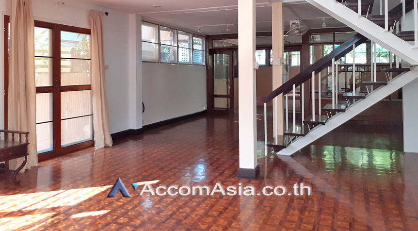  1  2 br House for rent and sale in Sukhumvit ,Bangkok BTS Phrom Phong 9015601