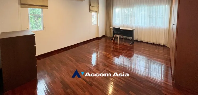 8  4 br House for rent and sale in Pattanakarn ,Bangkok BTS On Nut at Panya Pattanakarn Village 47790