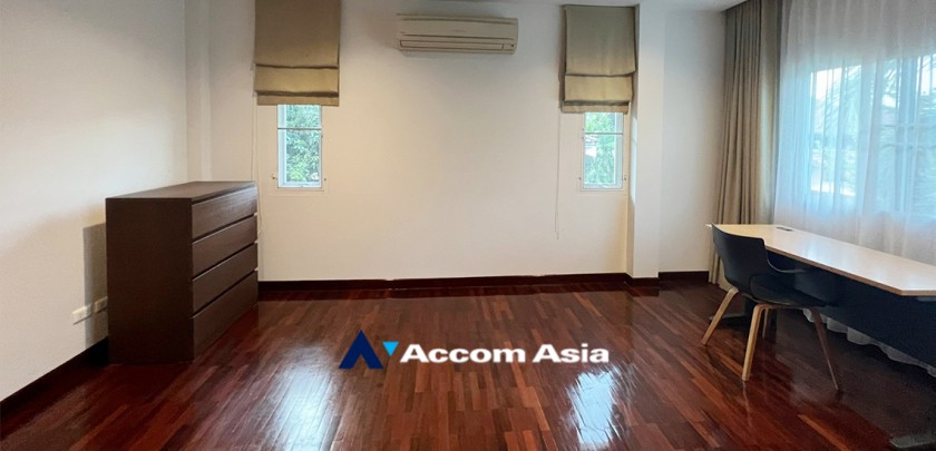 10  4 br House for rent and sale in Pattanakarn ,Bangkok BTS On Nut at Panya Pattanakarn Village 47790