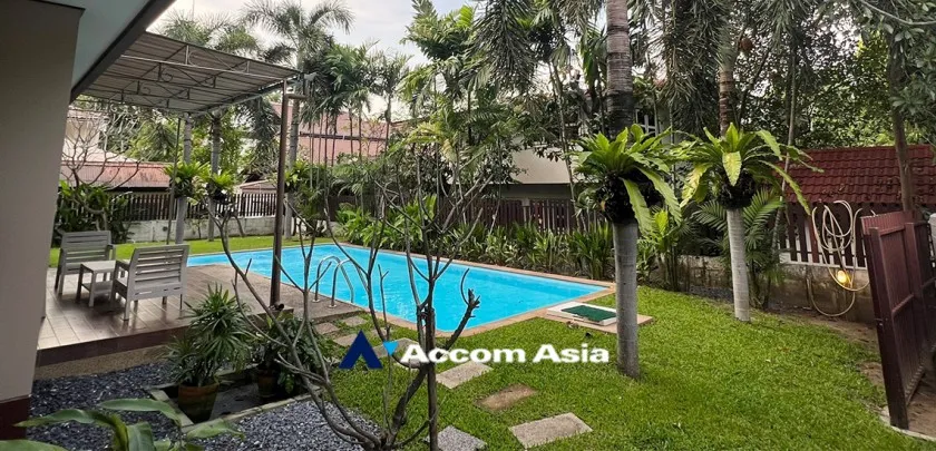 21  4 br House for rent and sale in Pattanakarn ,Bangkok BTS On Nut at Panya Pattanakarn Village 47790