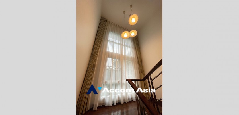 17  4 br House for rent and sale in Pattanakarn ,Bangkok BTS On Nut at Panya Pattanakarn Village 47790