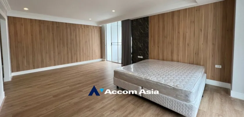 unitPet friendly |  4 Bedrooms  Apartment For Rent in Sukhumvit, Bangkok  near BTS Asok - MRT Sukhumvit (1001601)
