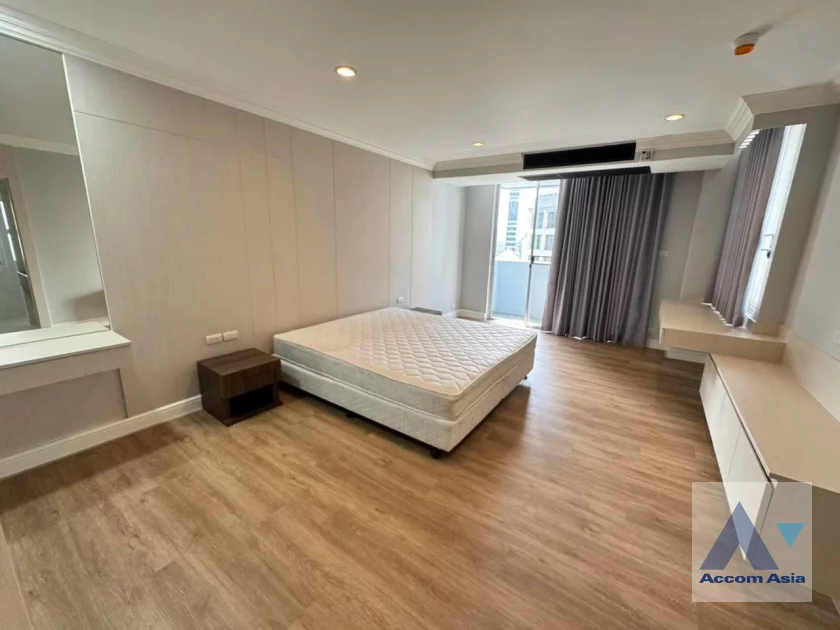 12  4 br Apartment for rent and sale in Sukhumvit ,Bangkok BTS Asok - MRT Sukhumvit at Newly renovated modern style living place 1001601