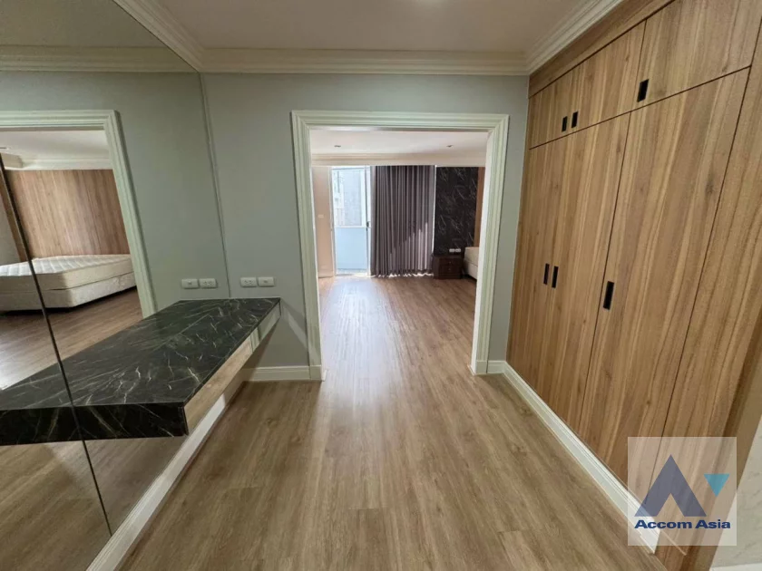 5  4 br Apartment for rent and sale in Sukhumvit ,Bangkok BTS Asok - MRT Sukhumvit at Newly renovated modern style living place 1001601