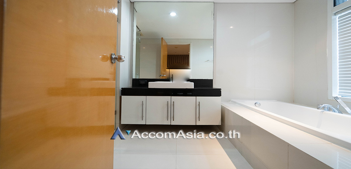 10  3 br Condominium for rent and sale in Sukhumvit ,Bangkok BTS Ekkamai at Fullerton Sukhumvit 28012